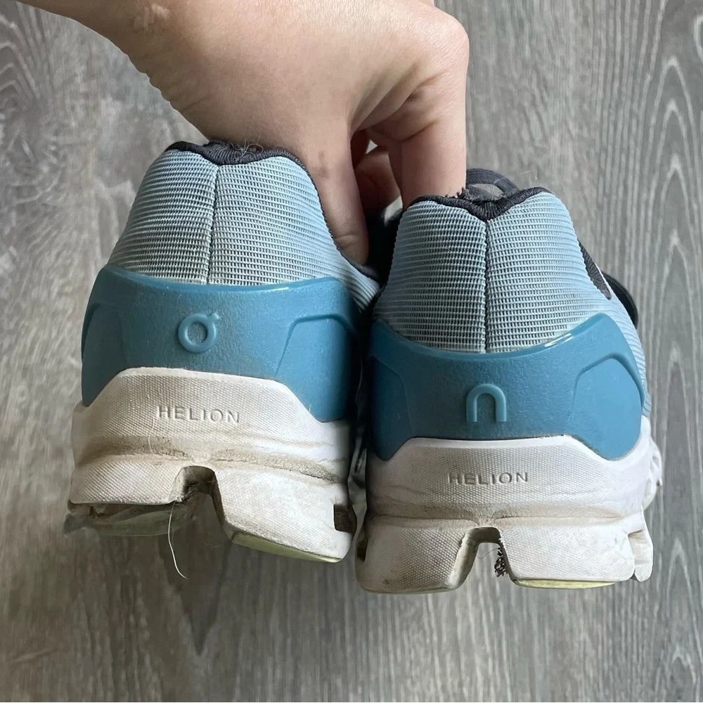 On Cloud Cloudstratus Sneakers Women’s Size 8 - Picture 4 of 6